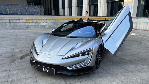 YangWang U9, la supercar cinese ha stile europeo e potenza super