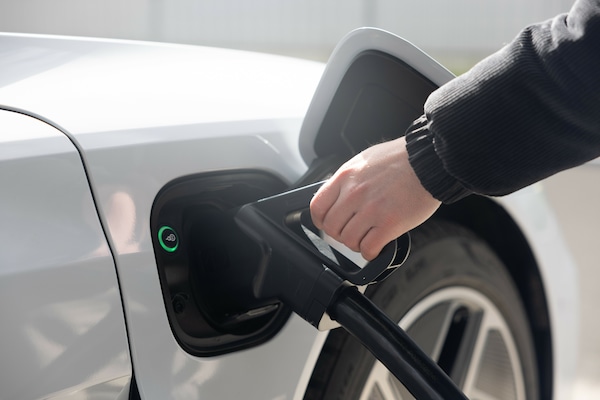 Auto Speed Date: l'elettrico tira il freno in Europa