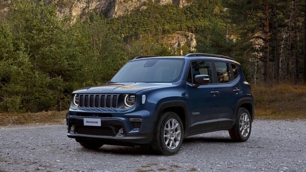 Jeep Renegade 2024, novità infotainment: ecco i prezzi in Italia