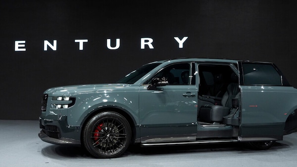 Century, Toyota lancia il Marchio mondiale di super lusso