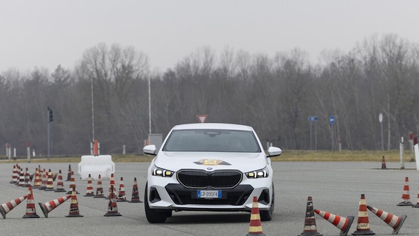 Nuova BMW Serie 5, la prova: come una limousine