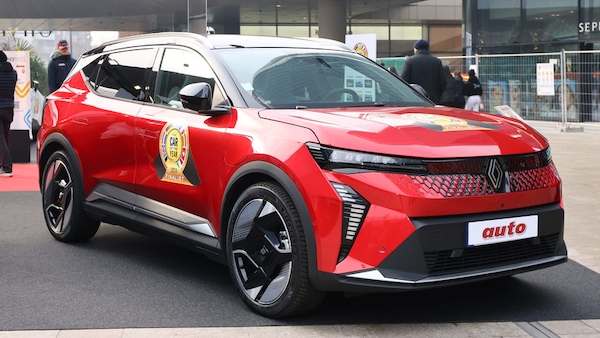 Renault Scenic E-Tech Electric, invito al viaggio elettrico