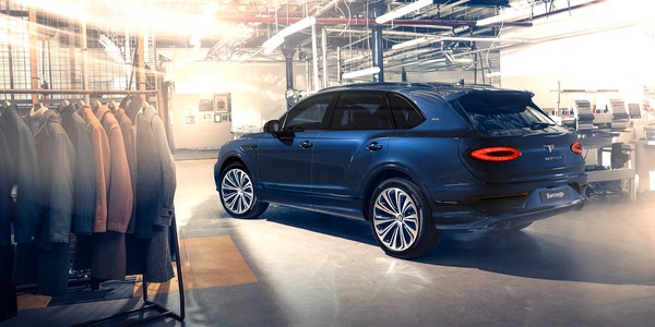 Bentley Bentayga, esemplare unico con Private White V.C.