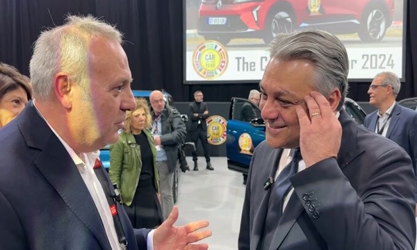 De Meo: “Vittoria straordinaria, la Scenic è l'unica che non ha preso uno zero"