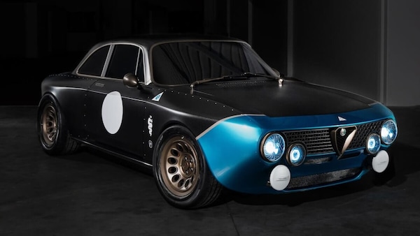 Totem Automobili GTAm, a Ginevra il restomod del mito