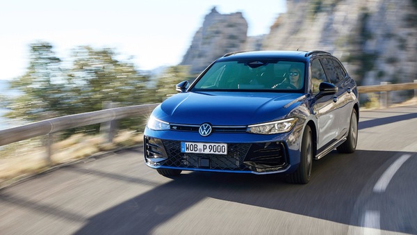 Volkswagen Passat Variant, al volante della wagon tradizionalista