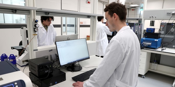 Ferrari, a Bologna un laboratorio per le celle al litio