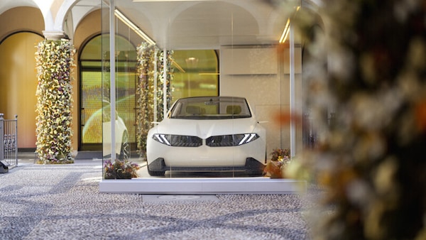 BMW "The Future of Joy": il futuro è la Vision Neue Klasse