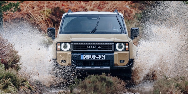 Toyota Land Cruiser, l'icona inossidabile è prenotabile: solo Diesel