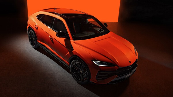 Lamborghini Urus SE, il super Suv diventa plug-in