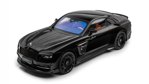 Rolls-Royce Spectre, l’EV cattivissima grazie a Mansory