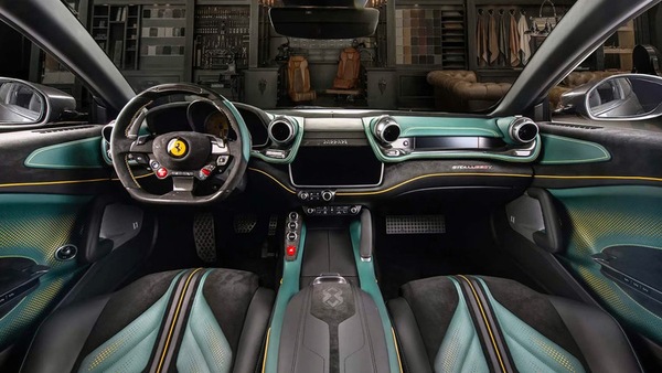 Ferrari GTC4Lusso, 30mila euro per gli interni personalizzati