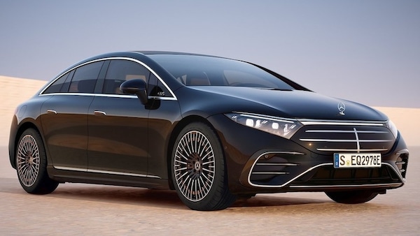 Mercedes frena sull'architettura del lusso elettrico: stop alla MB.EA Large