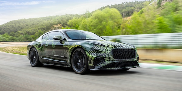 Nuova Bentley Continental GT, non solo V8 ibrido: dettagli Batur