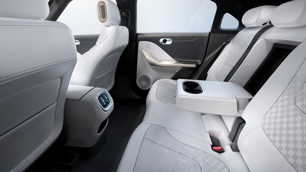 smart #1, la cintura posteriore si sgancia: ecco cos'è accaduto