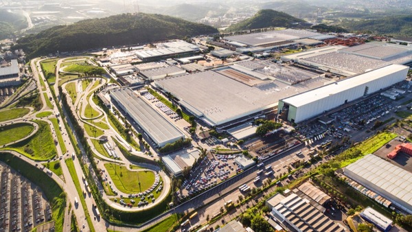 Stellantis investe oltre 5 miliardi di euro, ma in Brasile