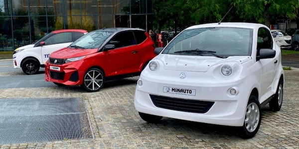 Aixam-Mega, alla guida della microcar e Minauto Access