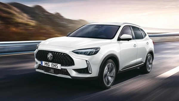 Nuova MG HS, a Goodwood la seconda generazione PHEV