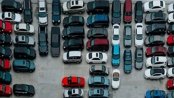 Incentivi auto a ruba sulle elettriche, il Mimit esclude anomalie