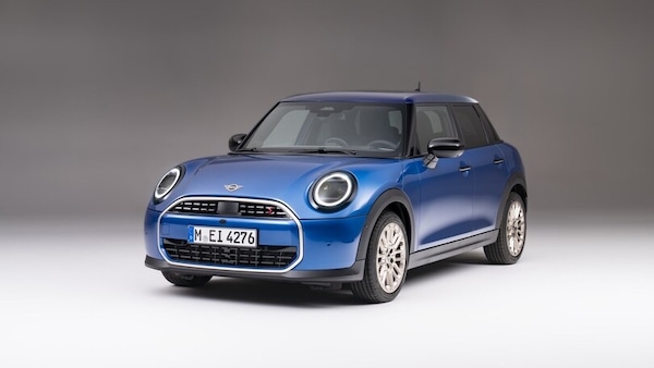 Nuova Mini 5 porte, Cooper e Cooper S con le due porte in più