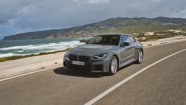 BMW Serie 2 Coupé 2024, che balzo in avanti per M2!
