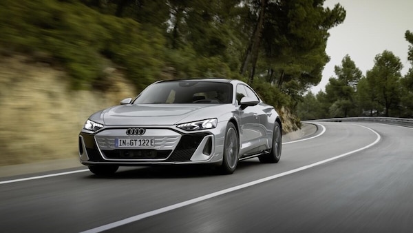 Audi e-tron GT, il restyling dà un'iniezione di prestazioni