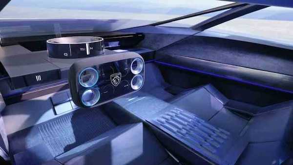 Il volante delle auto del futuro? Sarà rettangolare come in Formula 1