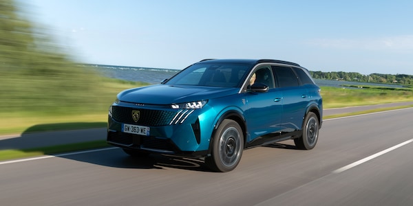 Peugeot E-5008, il Suv sette posti campione di efficienza