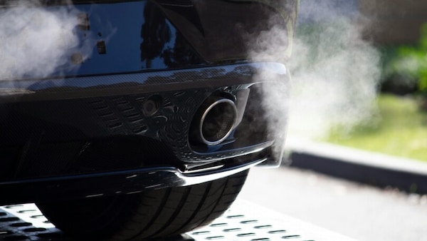 I limiti a 30 km/h causano più inquinamento: ecco cosa rivela uno studio