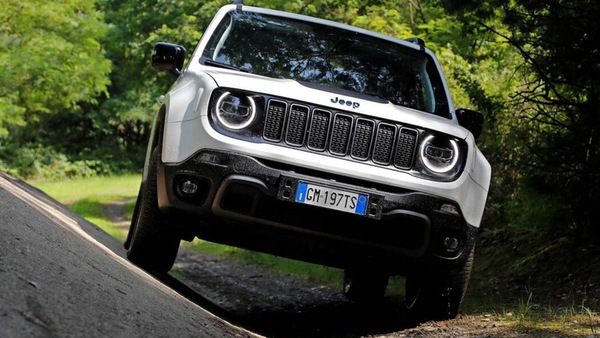 Jeep Renegade 2024, la prova in off-road