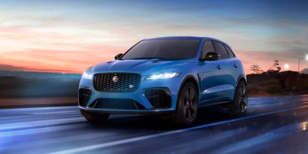 Jaguar, letargo prima dell'elettrico, in produzione solo la F-Pace