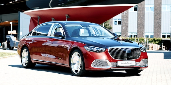 Mercedes-Maybach, viaggio nel lusso in Costa Smeralda