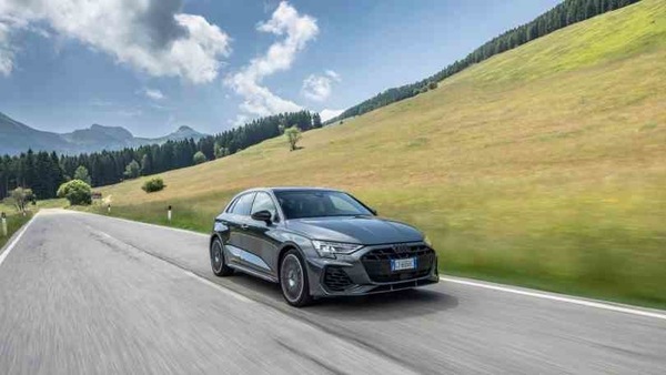 Audi S3, look rinnovato e prestazioni elevate
