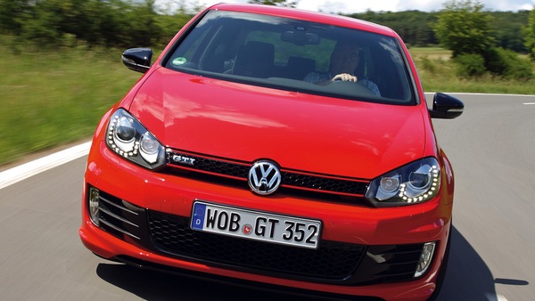 Volkswagen Golf GTI: "Sono io la hot hatch"