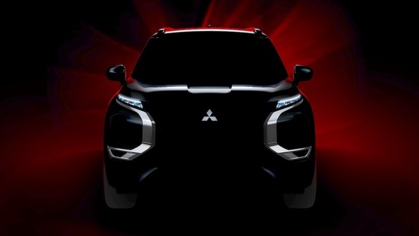 Mitsubishi Outlander PHEV, restyling ad alta autonomia