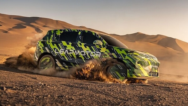 Stellantis al Salone di Parigi, dall'Alfa Tonale 2025 alla Leapmotor B10