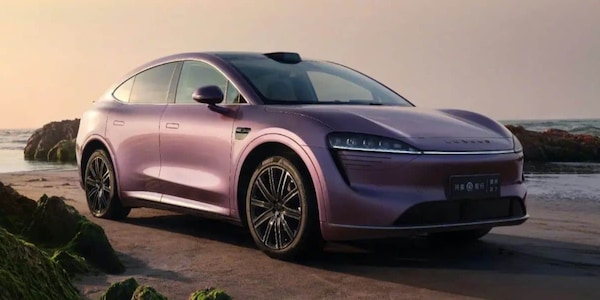 Colossi cinesi uniti, Huawei e Chery con il suv coupé Luxeed R7