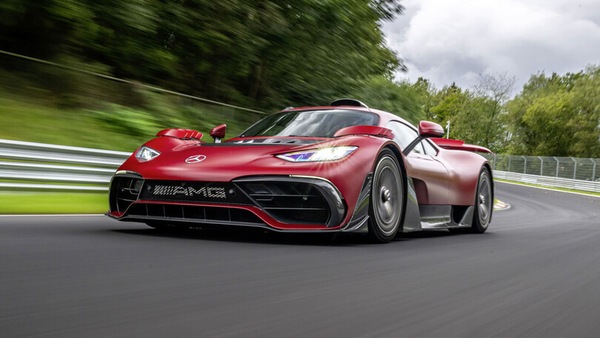 Mercedes-AMG One straccia il suo record al Nurburgring