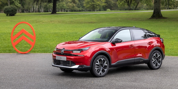 Nuova Citroen C4 e C4 X, anteprime al Salone di Parigi