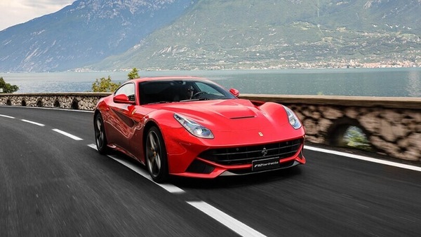 Cavallino da record: il 90% delle Ferrari è ancora in strada