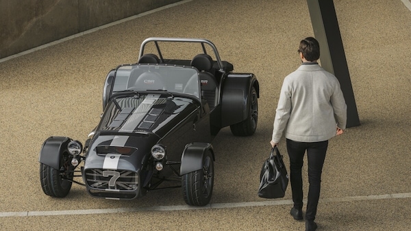 Caterham, per fortuna che c'è: arriva Seven CSR Twenty