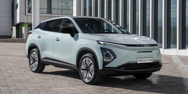 Omoda 5 EV, prezzo e caratteristiche della versione elettrica