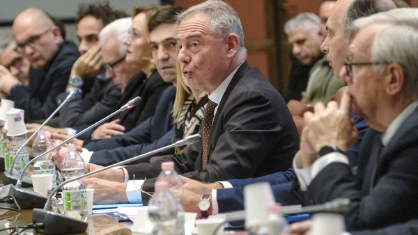 Urso vede l'Europa sulla strada giusta della neutralità tecnologica