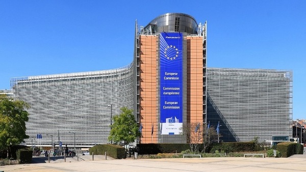 Europa: niente discussione in anticipo sulla fine dei motori termici nel 2026