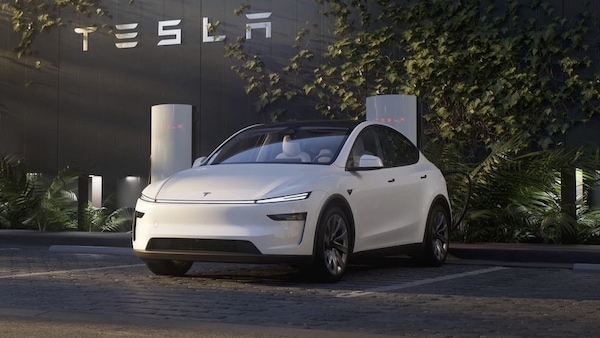 Tesla Model Y 2025, Juniper fa più strada e migliora il comfort