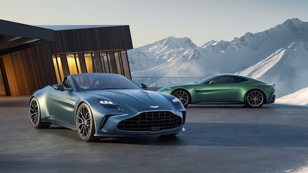 Nuova Aston Martin Vantage roadster sfida Roma Spider