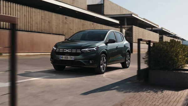 Auto più vendute in Europa nel 2024, chi sale e chi scende