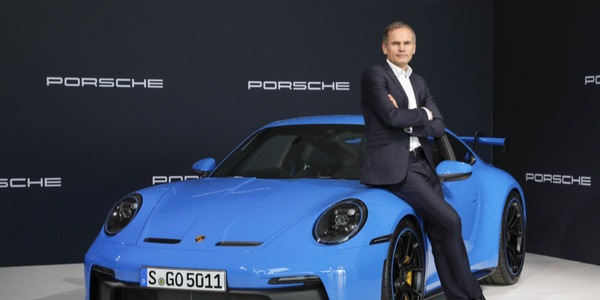 Porsche, scossa ai vertici, vacilla anche il CEO Blume?