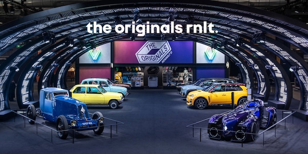 Renault Filante Record in anteprima a Parigi: le icone definiscono il futuro