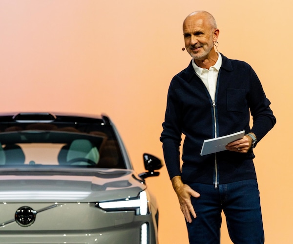 Volvo, risultati da record nel 2024 grazie a ibride ed elettriche: con la EX90 e la ES90 verso il 2025